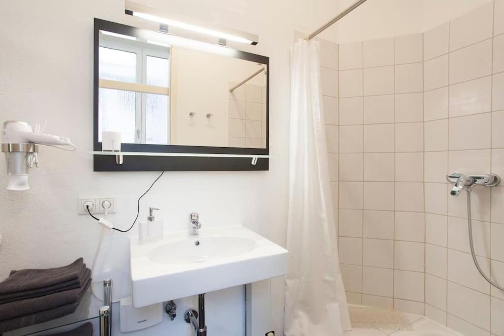Exclusive 2-Room Souterrain Apartment Νυρεμβέργη Εξωτερικό φωτογραφία