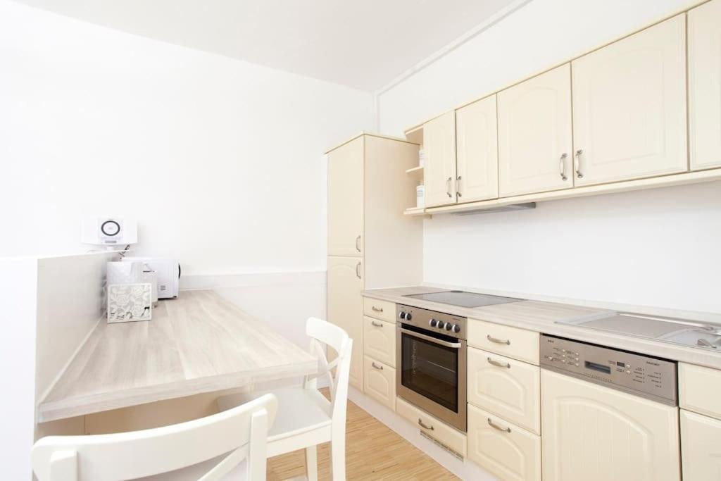 Exclusive 2-Room Souterrain Apartment Νυρεμβέργη Εξωτερικό φωτογραφία